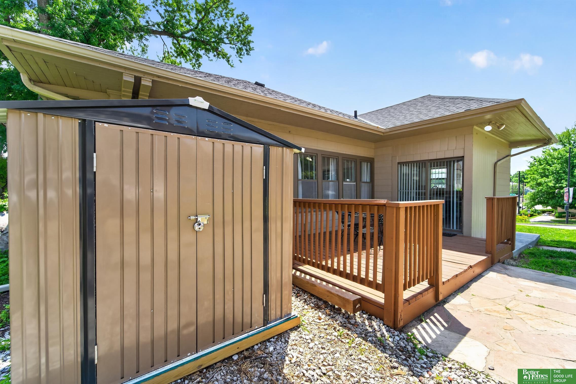2370 Fontenelle Boulevard