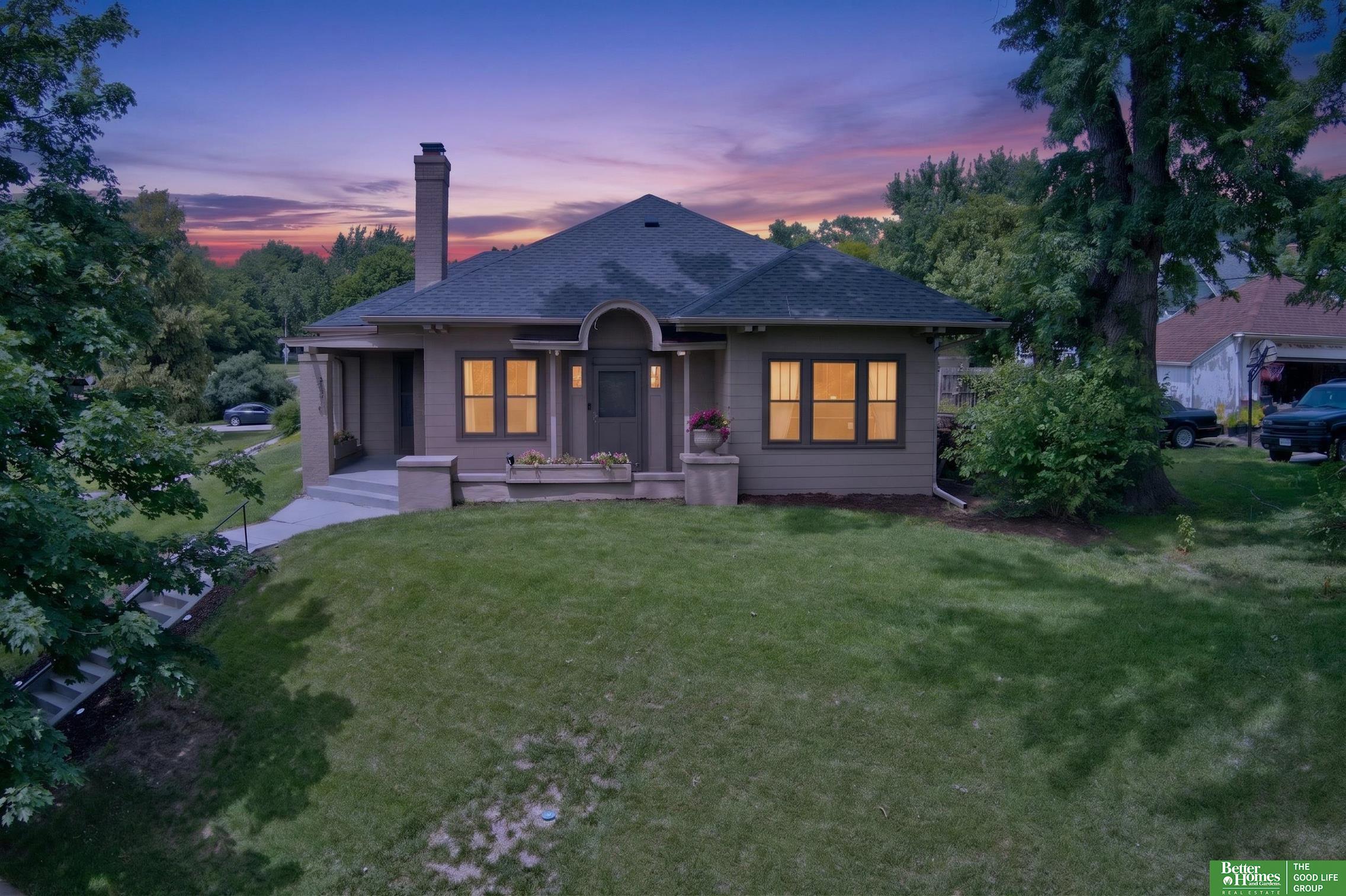 2370 Fontenelle Boulevard