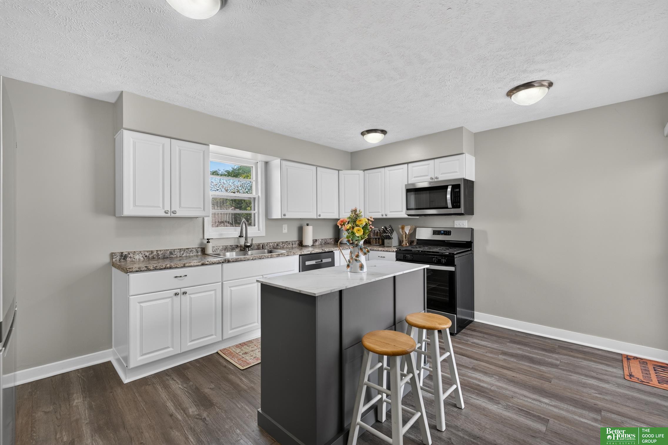 2370 Fontenelle Boulevard
