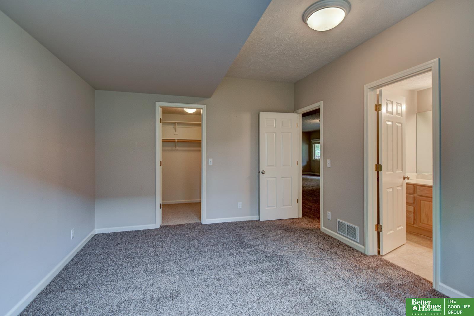 11426 Iowa Circle