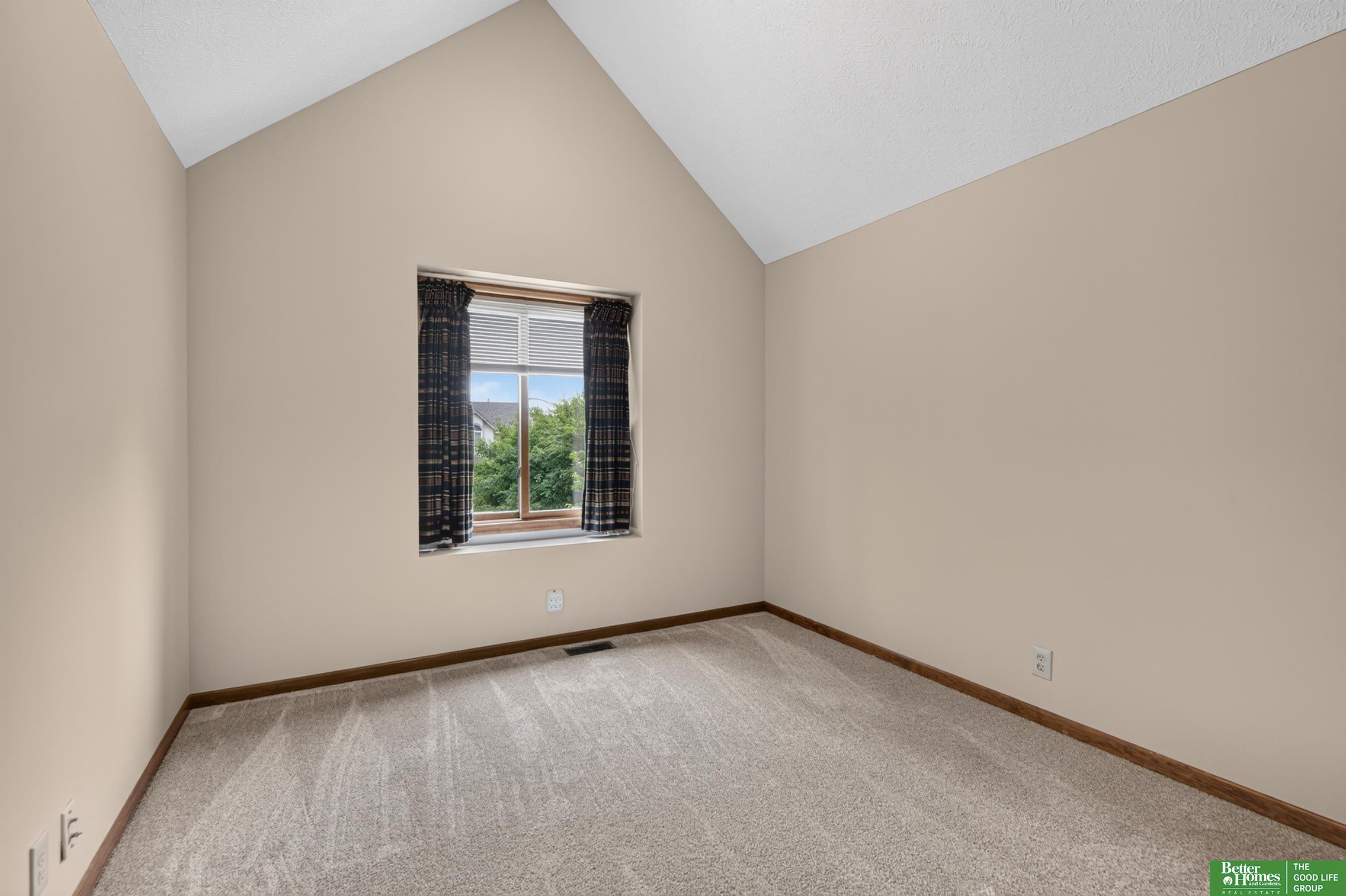 14010 Lillian Circle