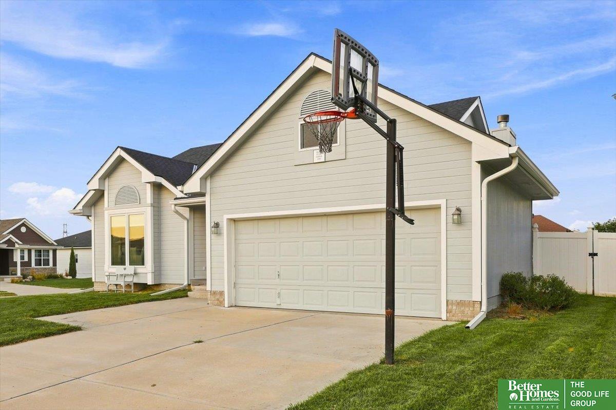 713 Diamond Lane