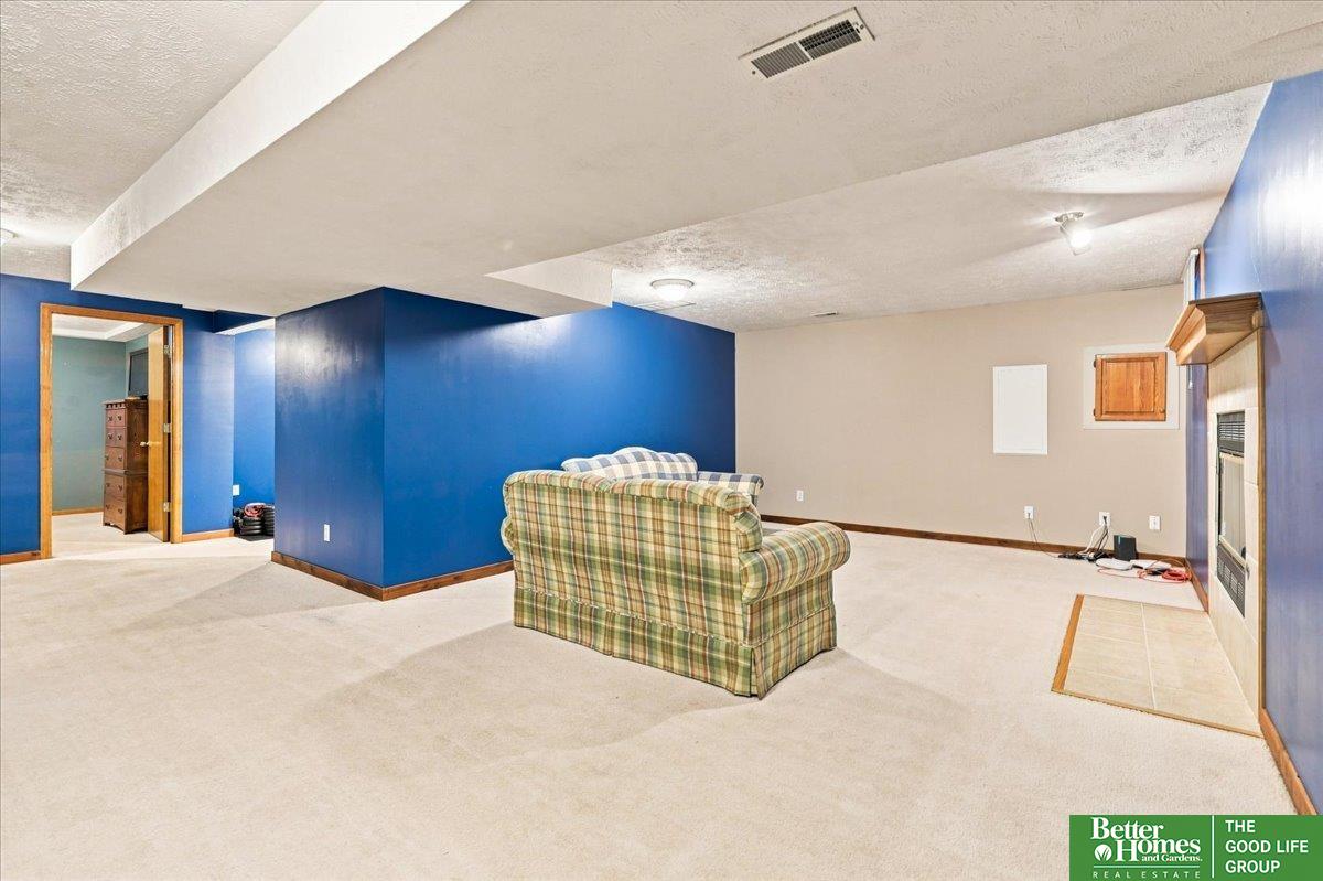 713 Diamond Lane