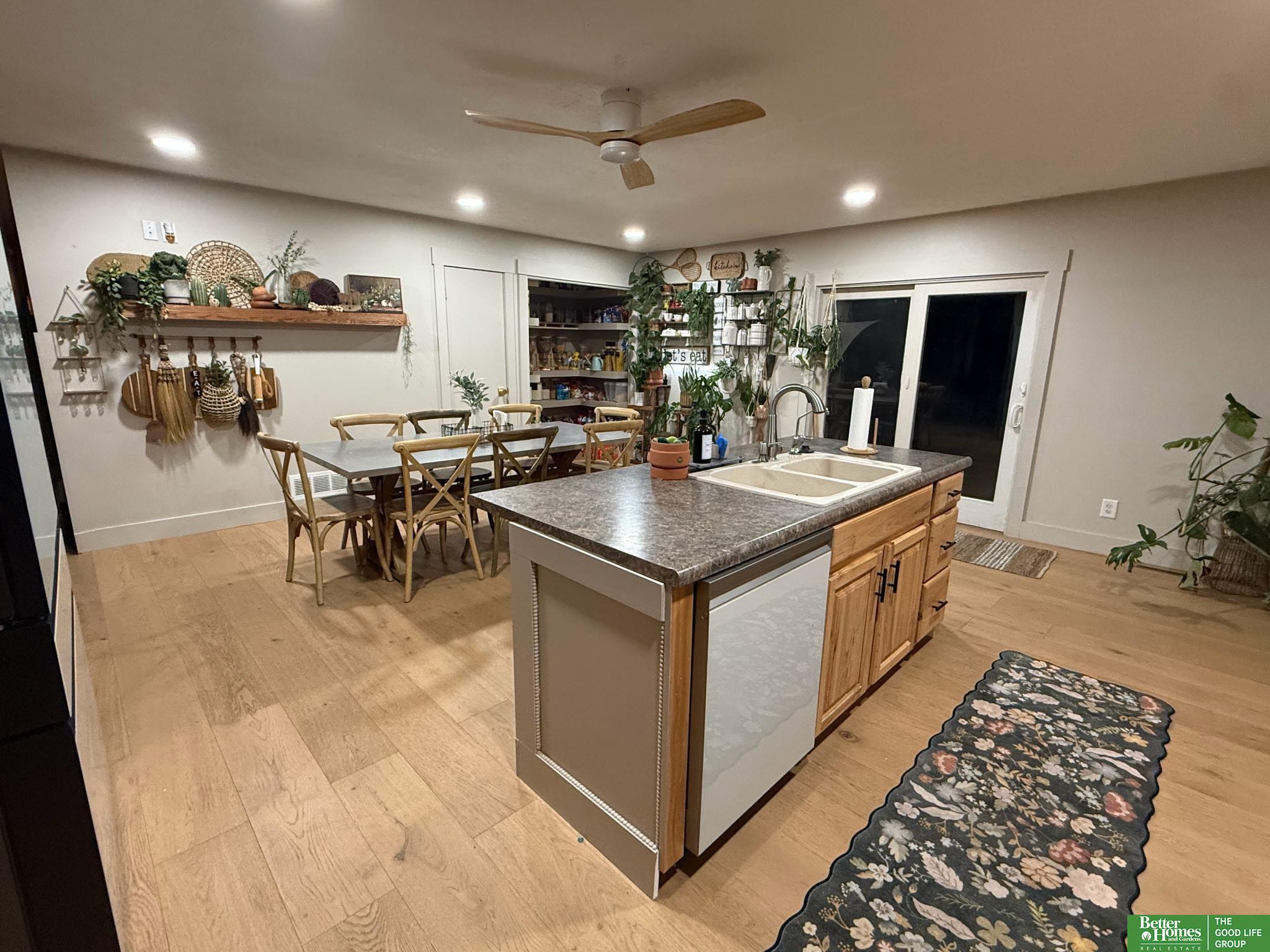463 G Street