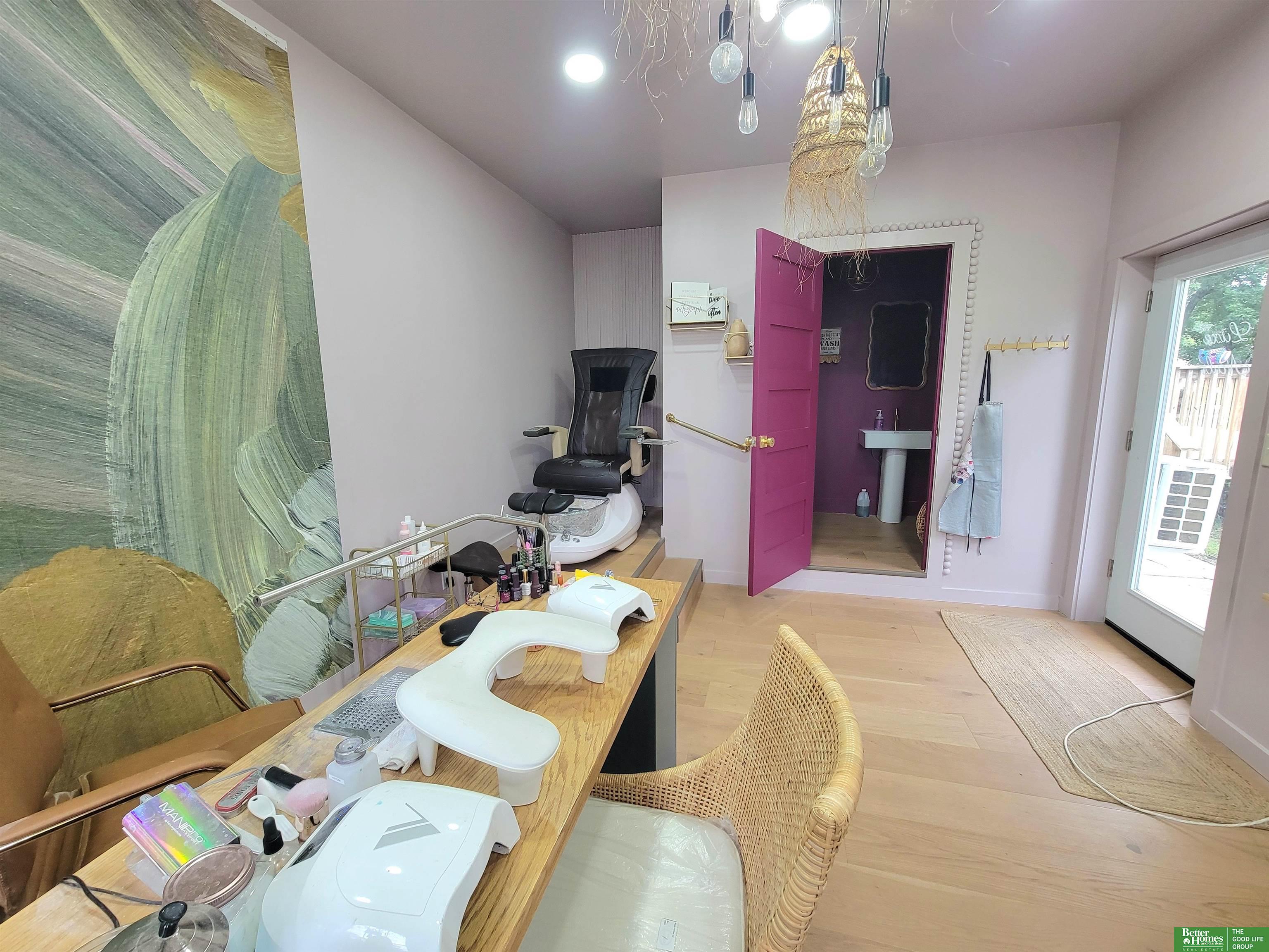463 G Street