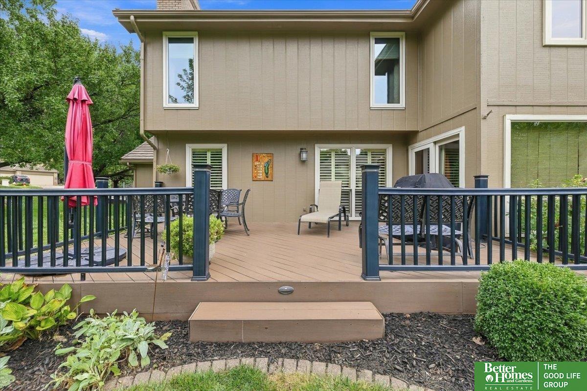 1816 N 129 Circle