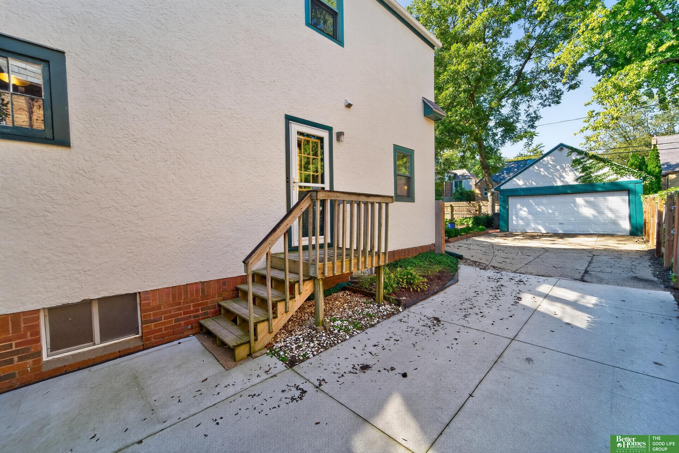 2012 N 52nd Street