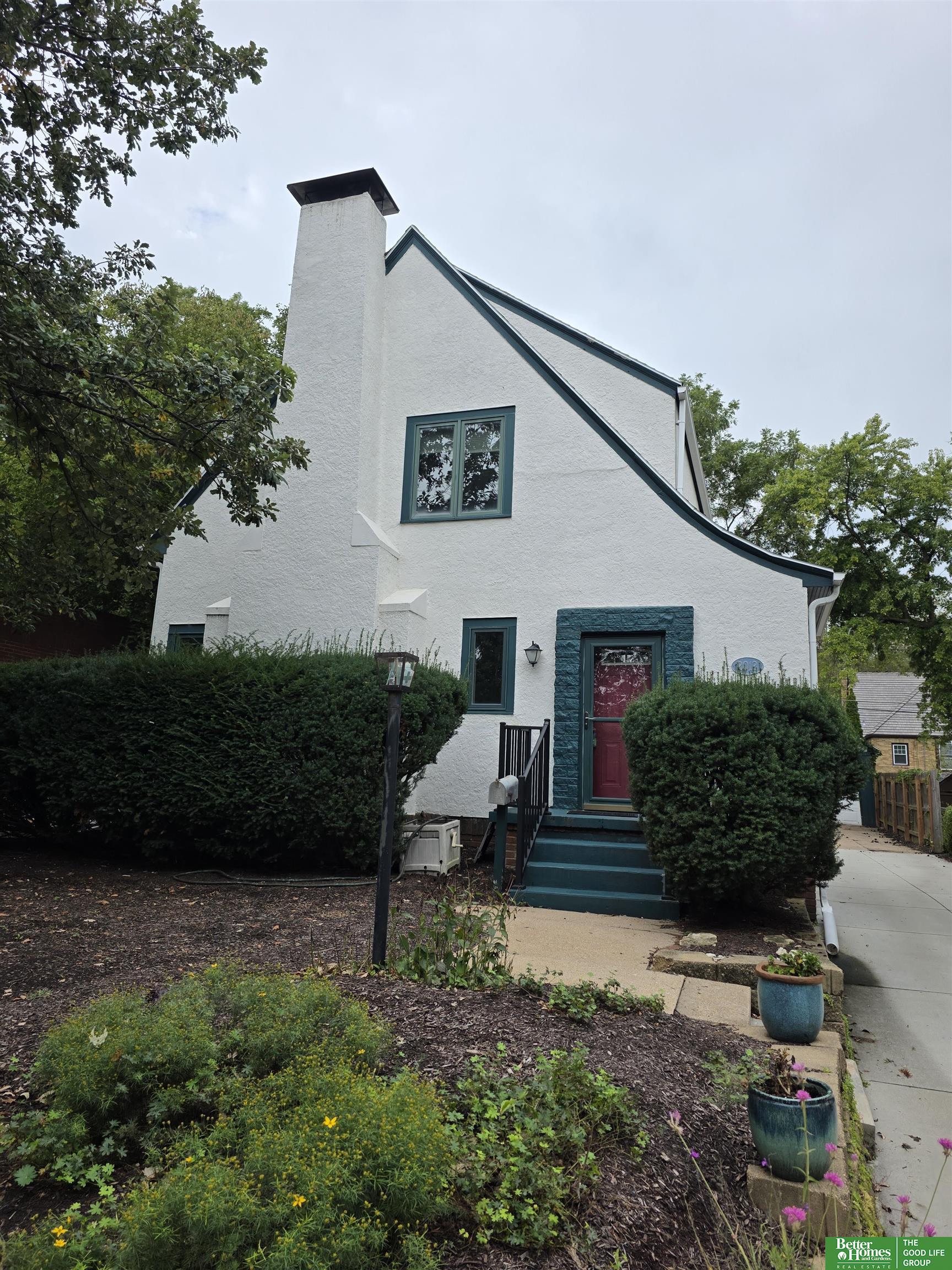 2012 N 52nd Street