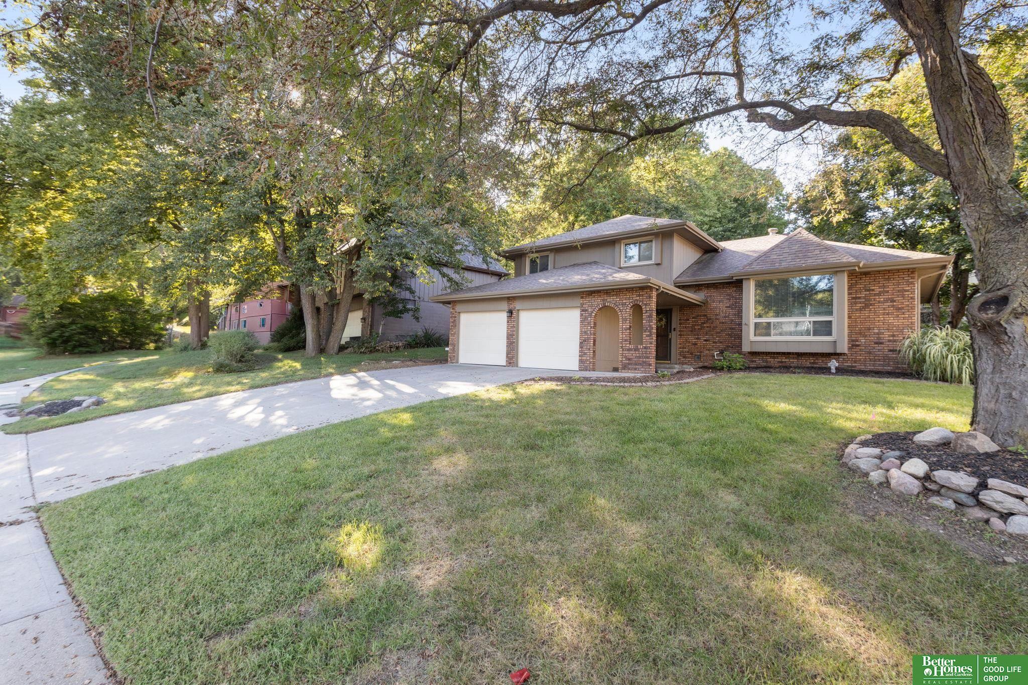 910 Wolf Lane