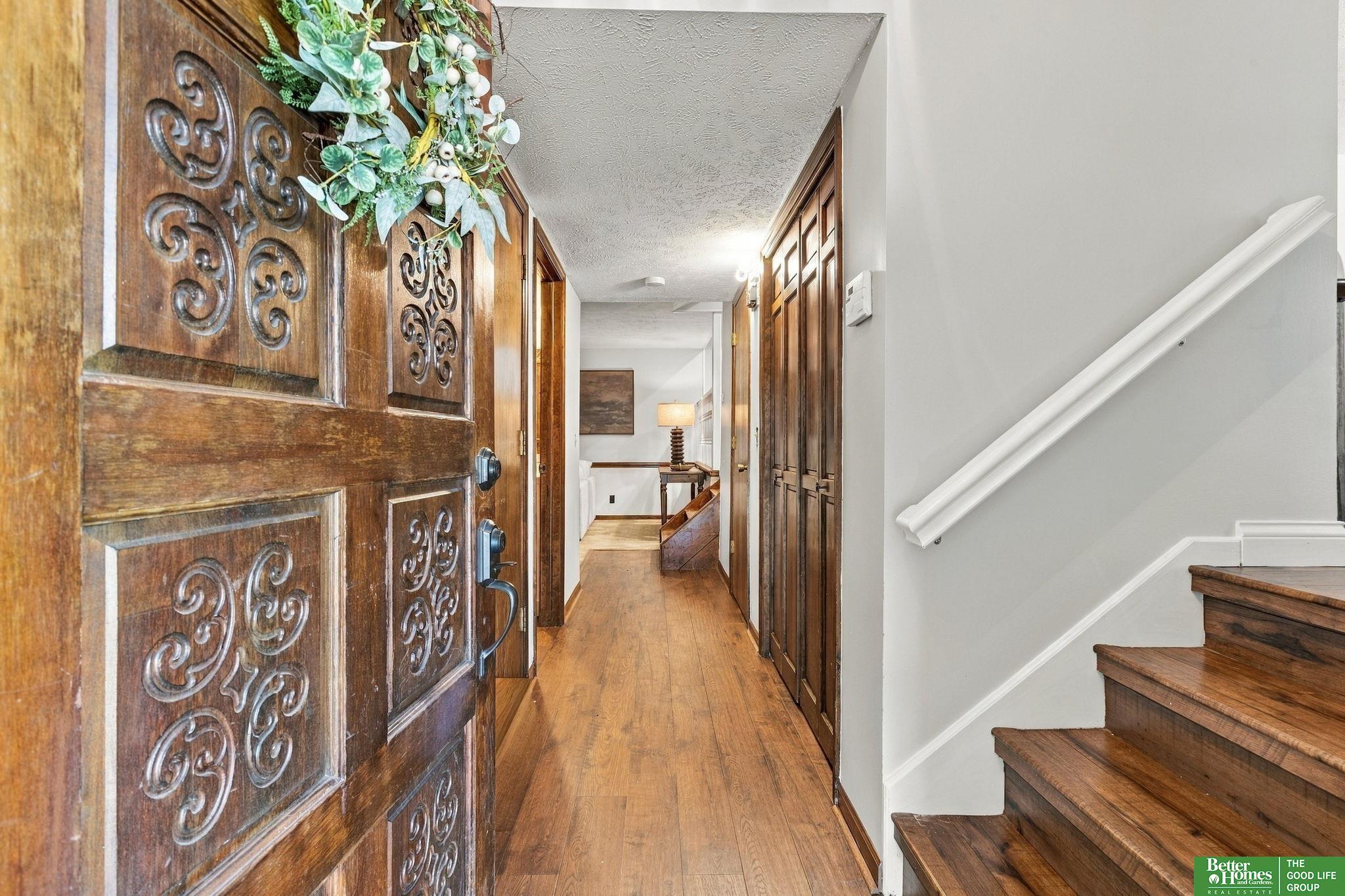 910 Wolf Lane