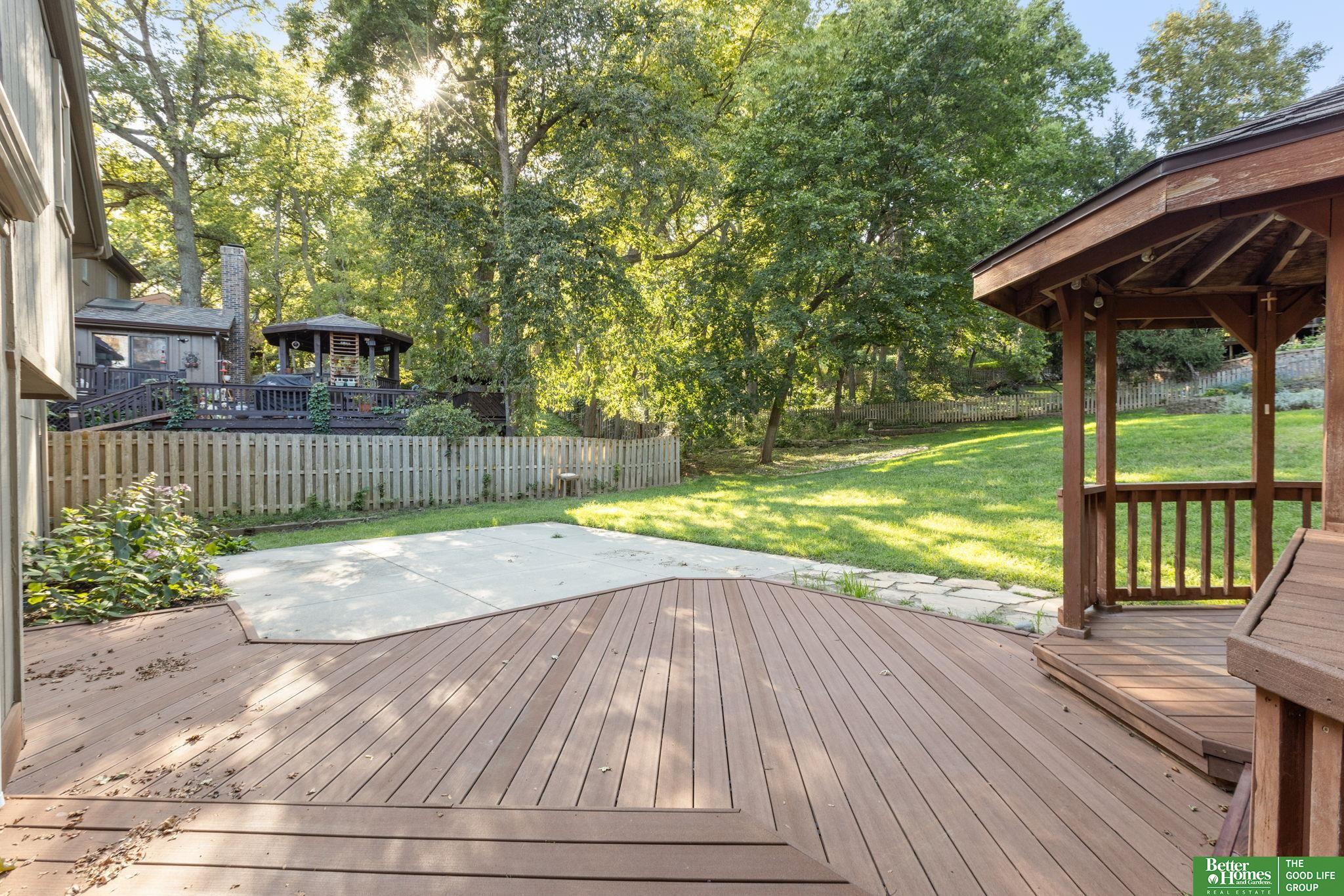 910 Wolf Lane