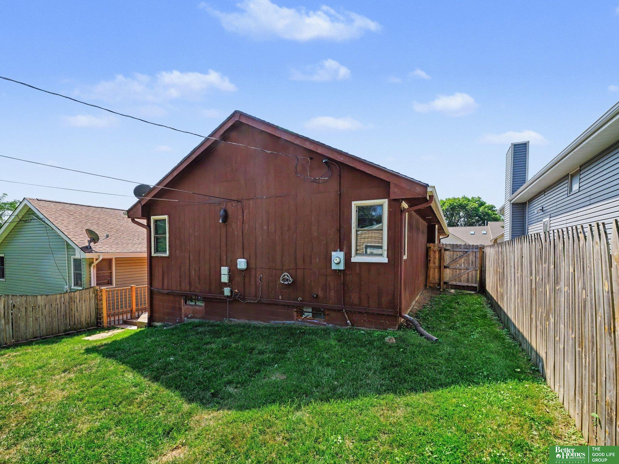 5556 Walnut Street