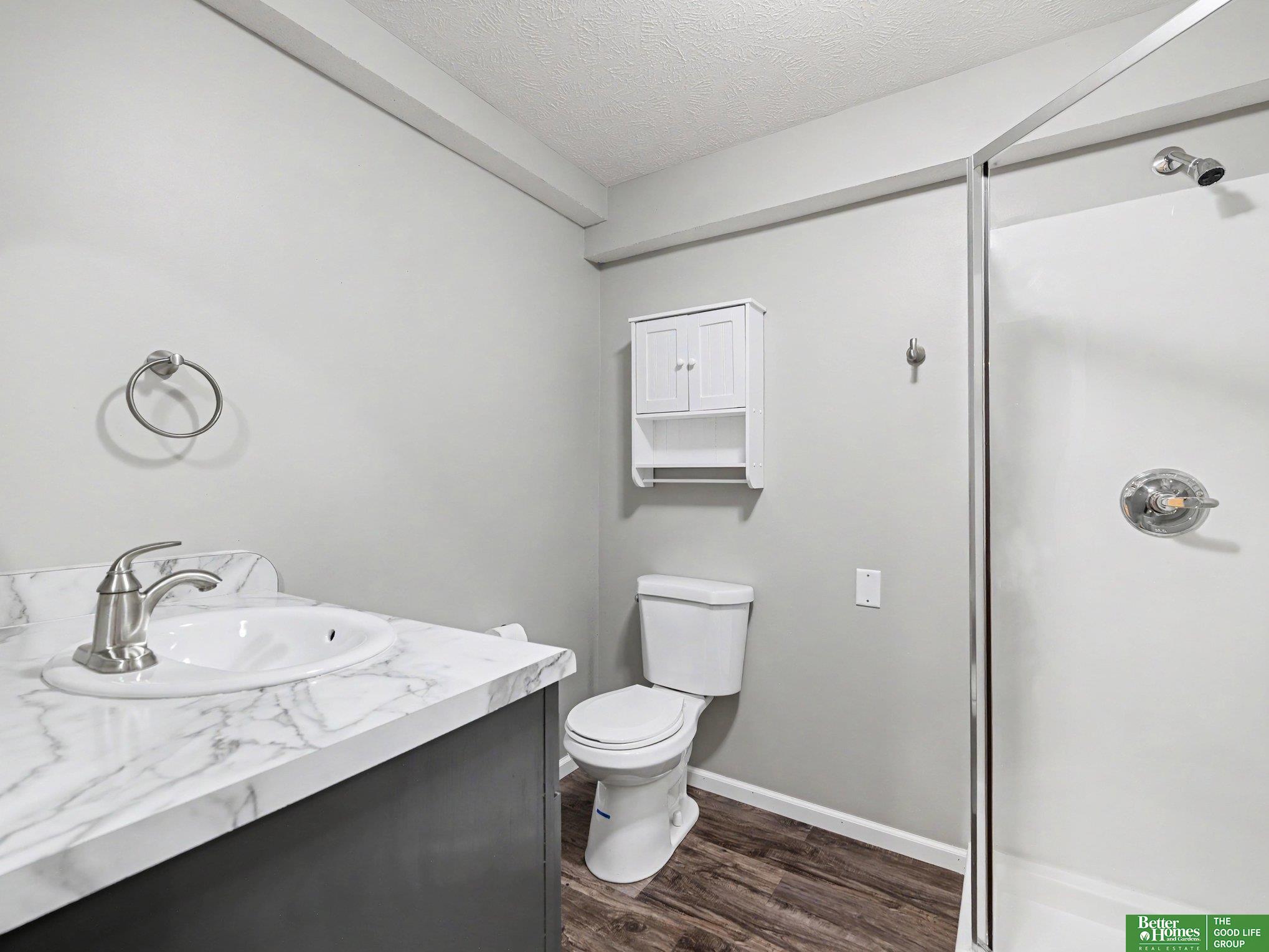 5556 Walnut Street