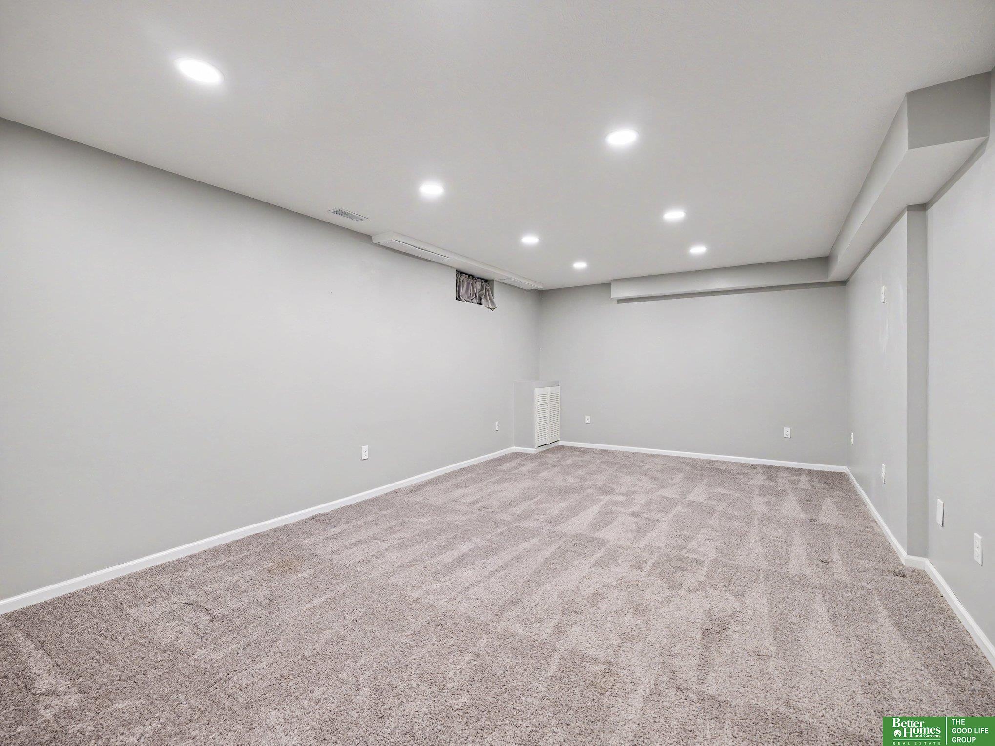 5556 Walnut Street