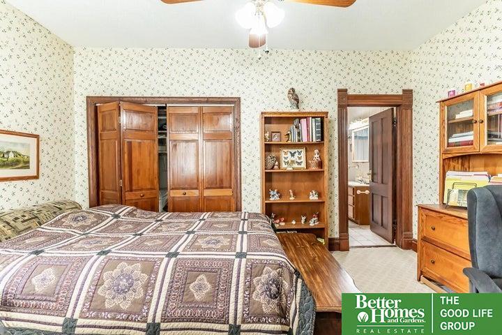 2048 Horse Creek Road