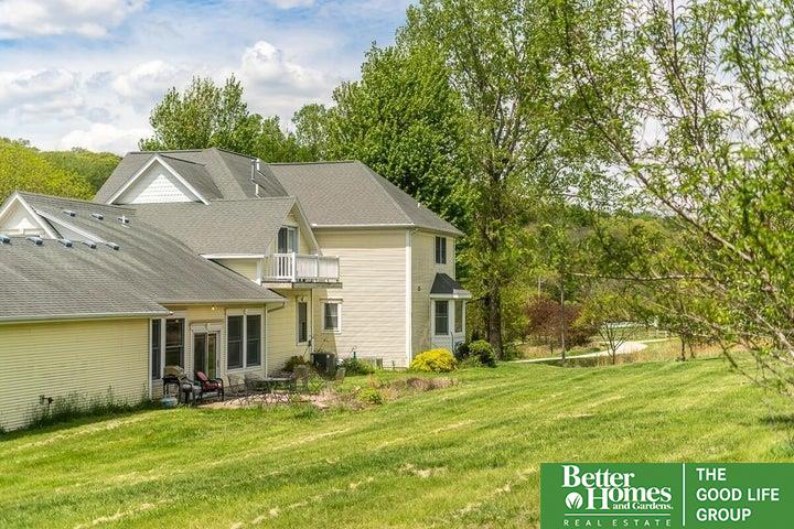 2048 Horse Creek Road