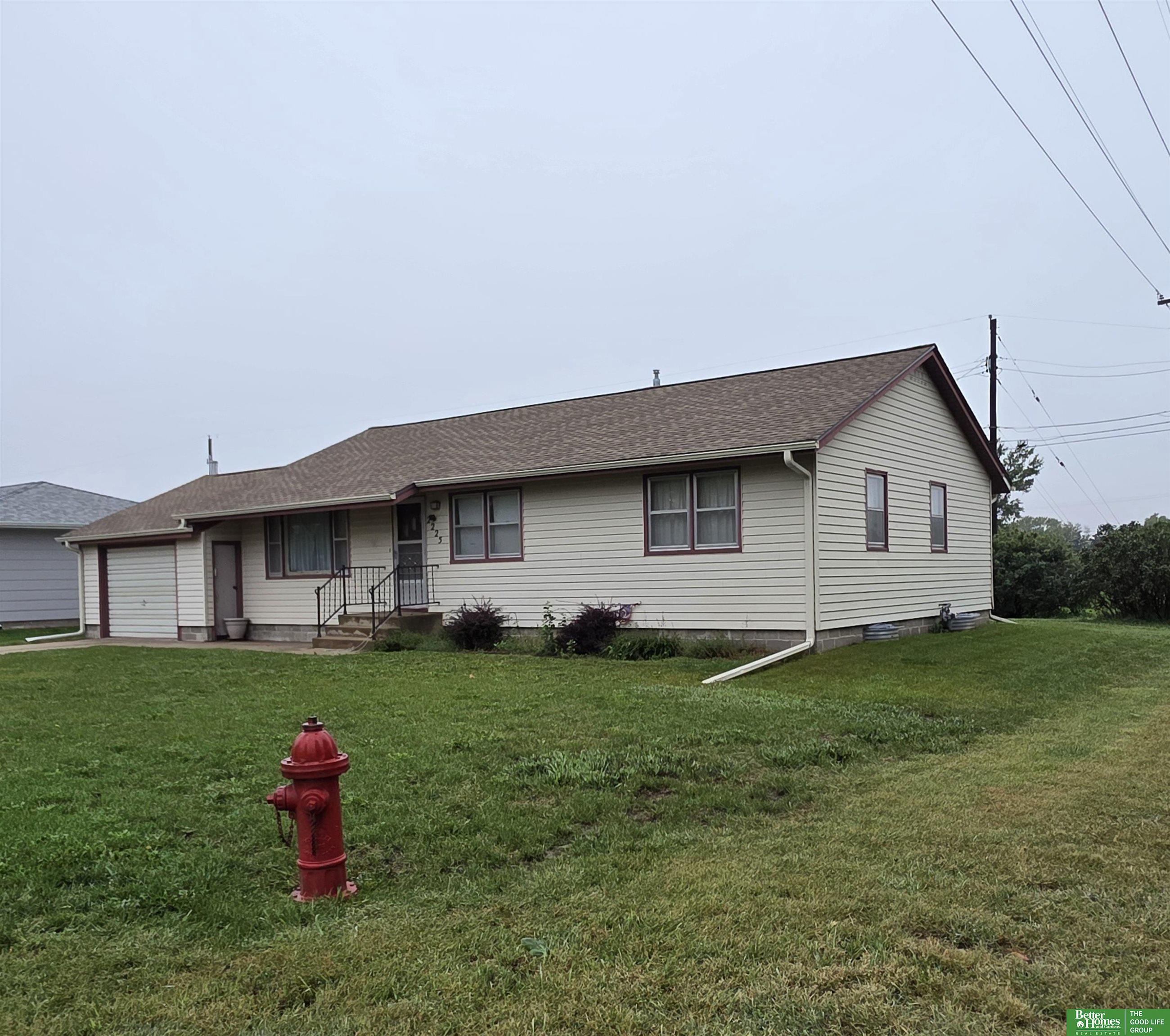 2225 N Nebraska Avenue