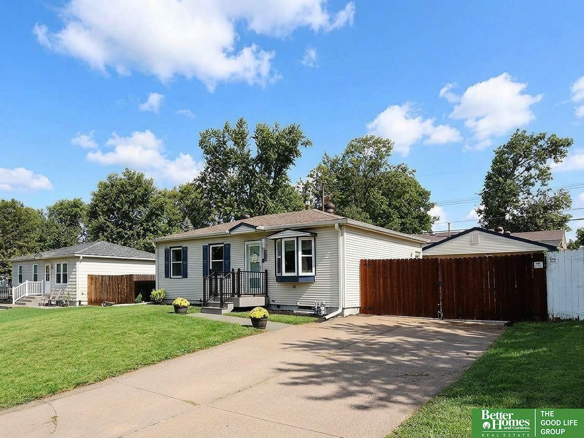 2206 Lillian Street