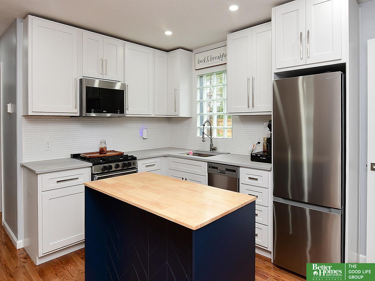 2206 Lillian Street