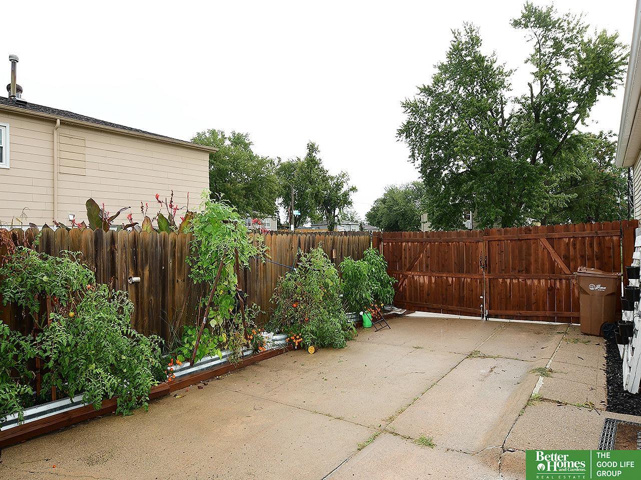 2206 Lillian Street