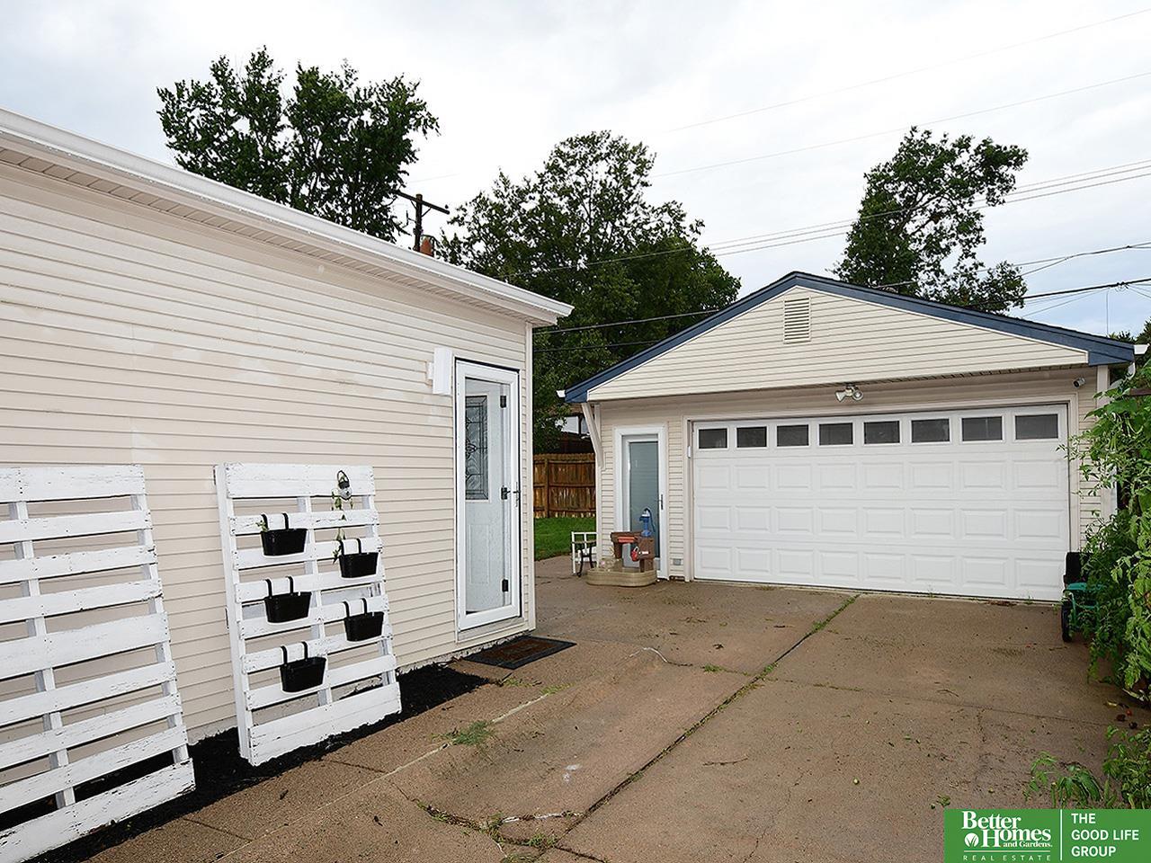 2206 Lillian Street