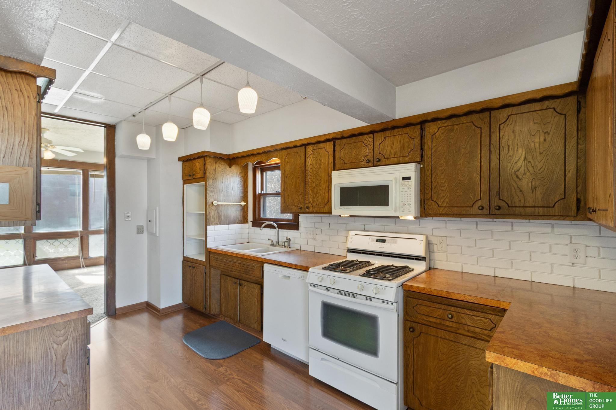1401 S 8th Street