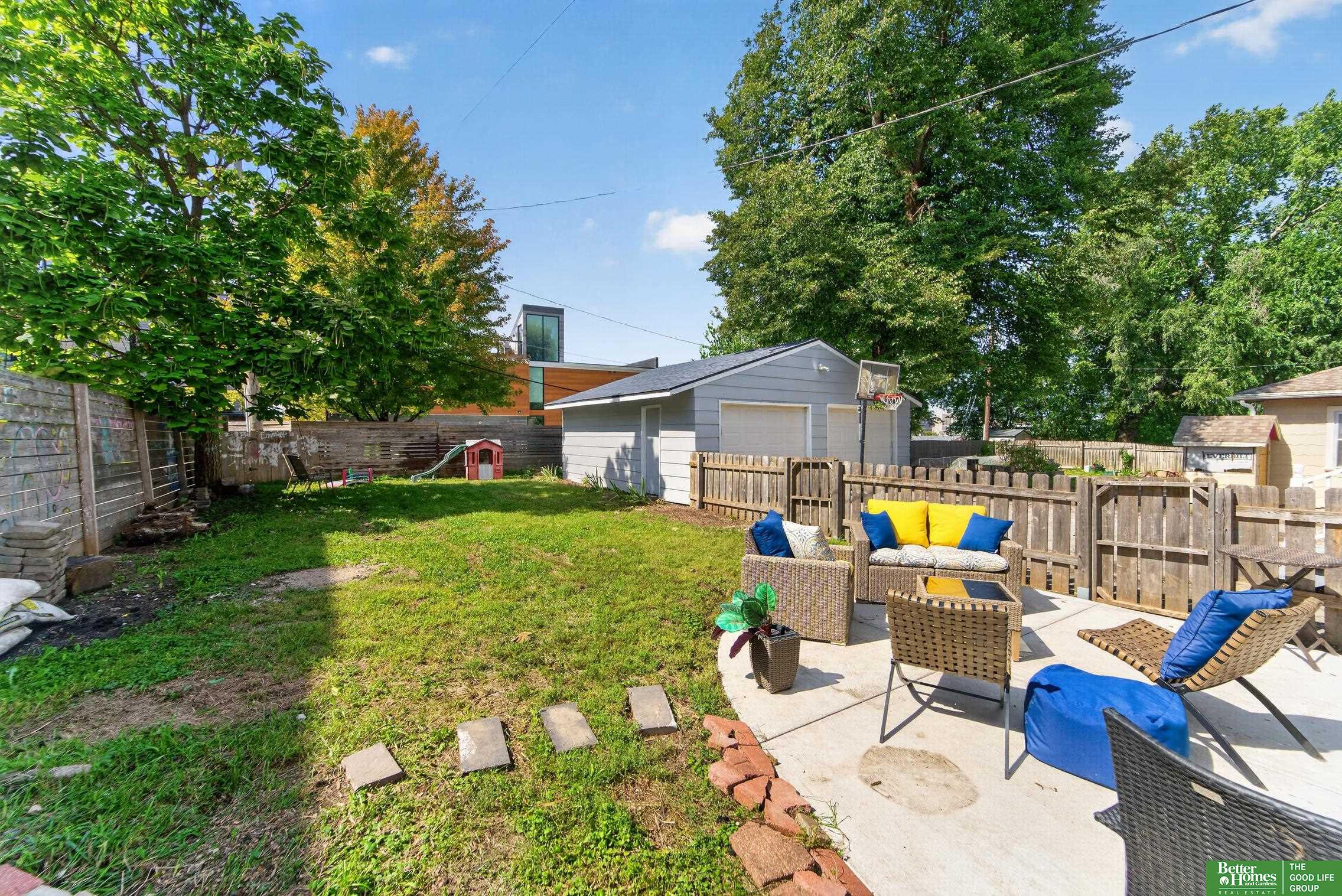 1224 S 10 Street