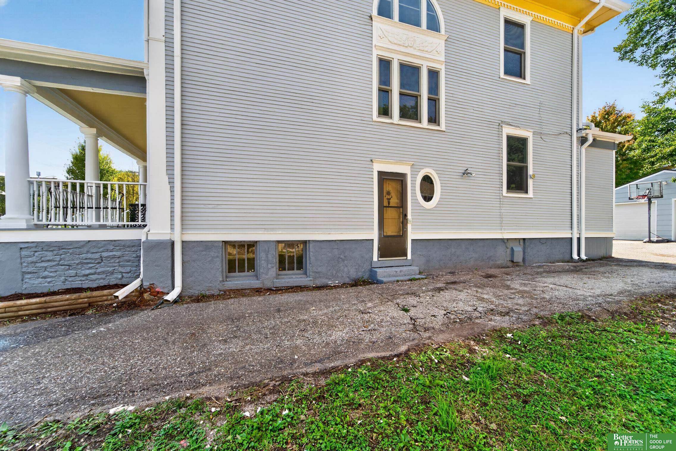 1224 S 10 Street