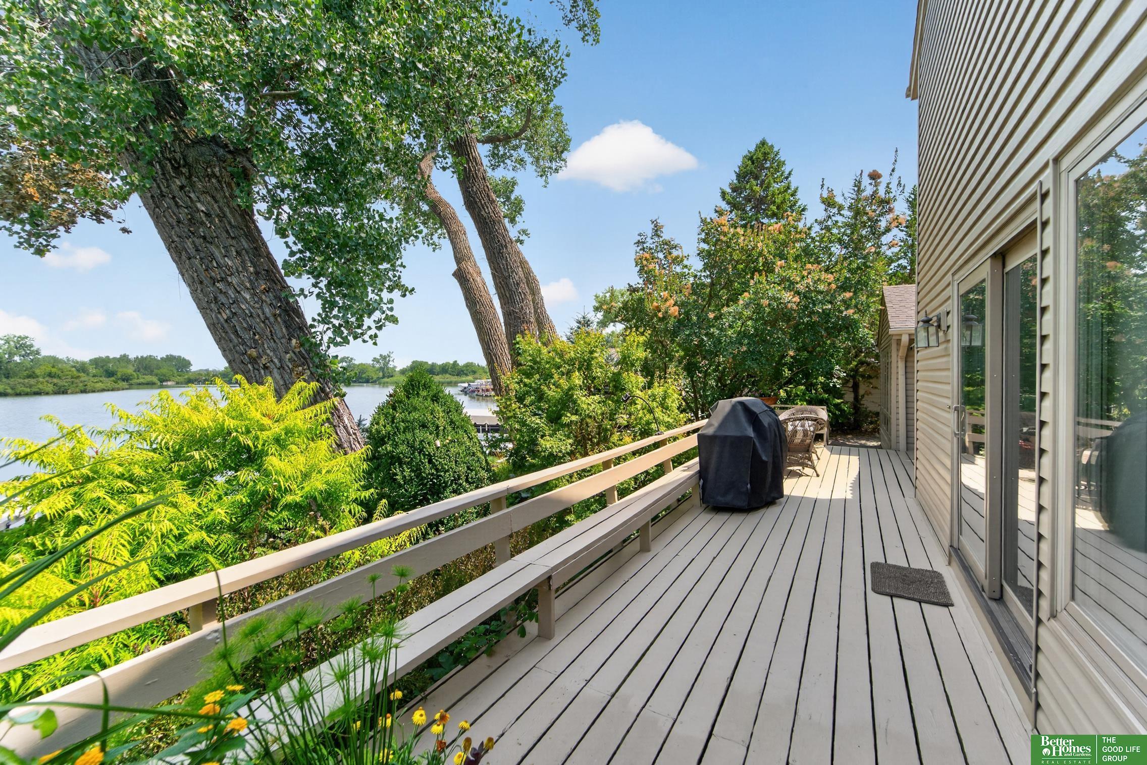 64 Ginger Woods Road