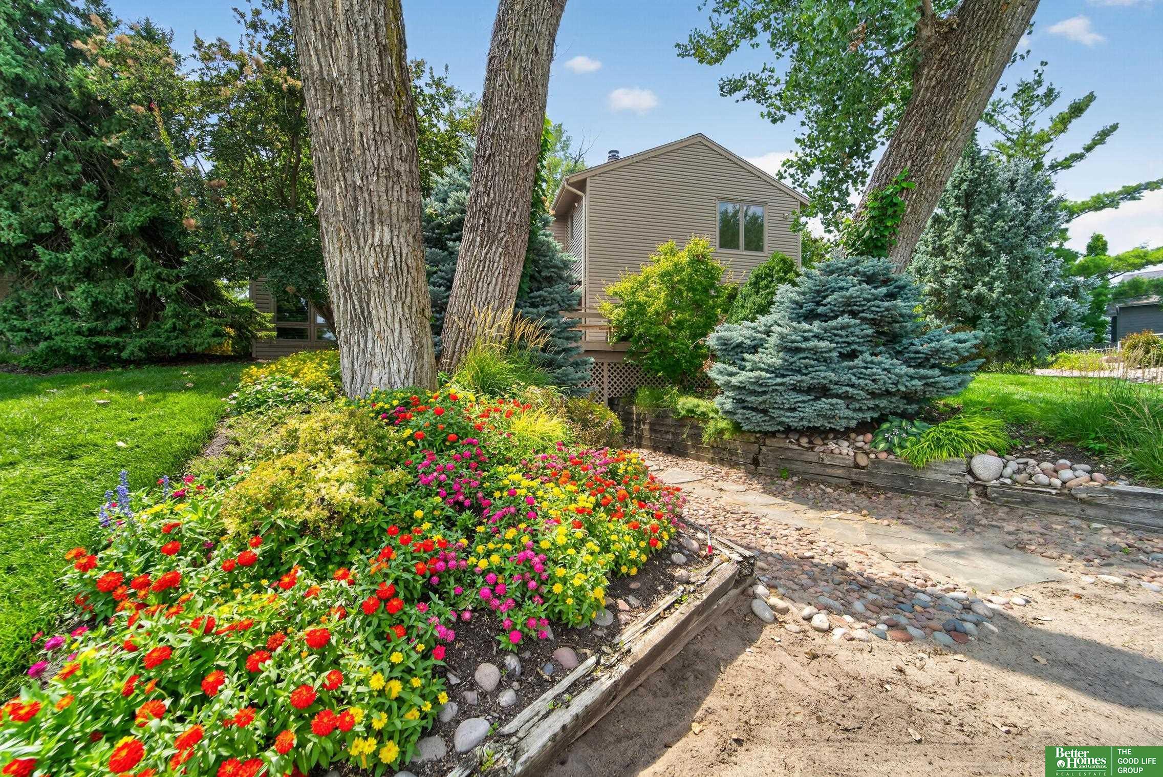 64 Ginger Woods Road