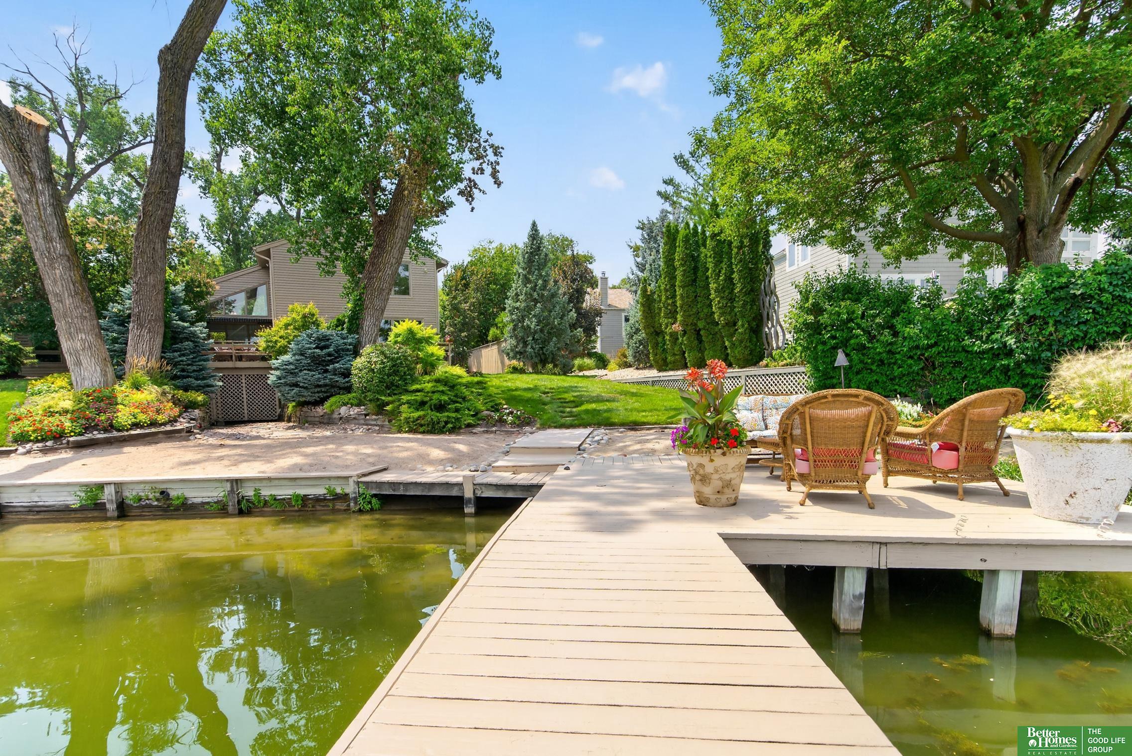 64 Ginger Woods Road