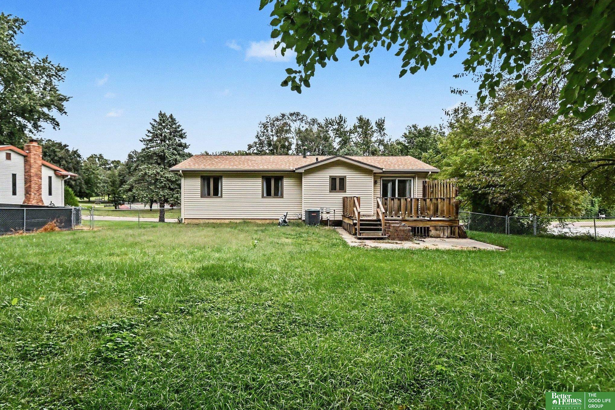 7830 Raven Oaks Drive