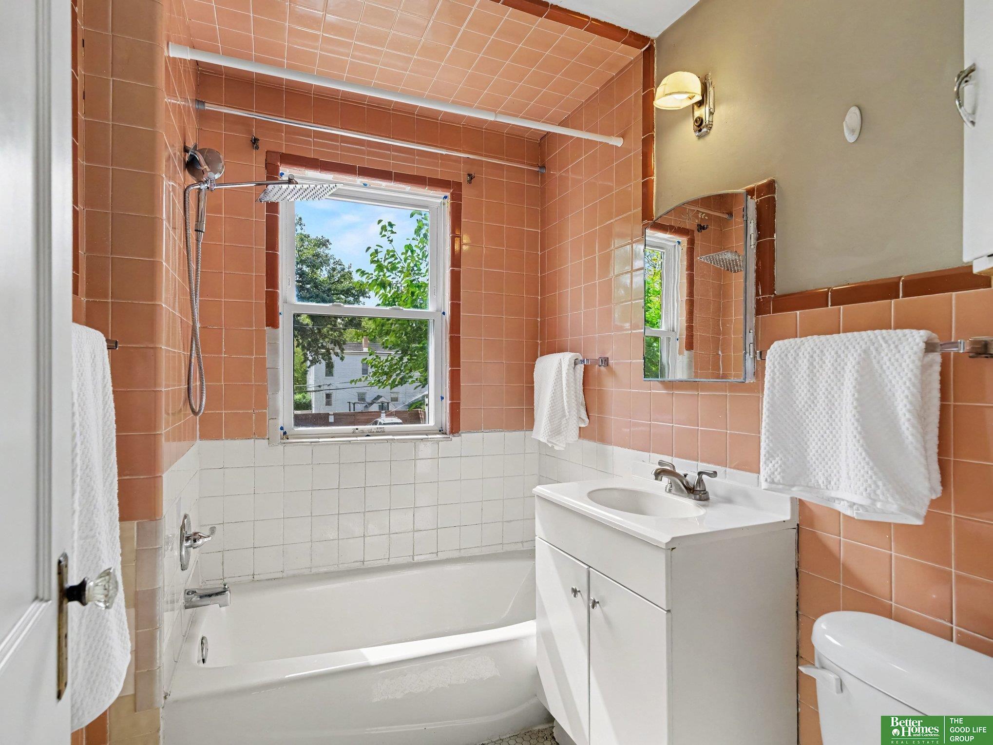 3511-3513 Cuming Street