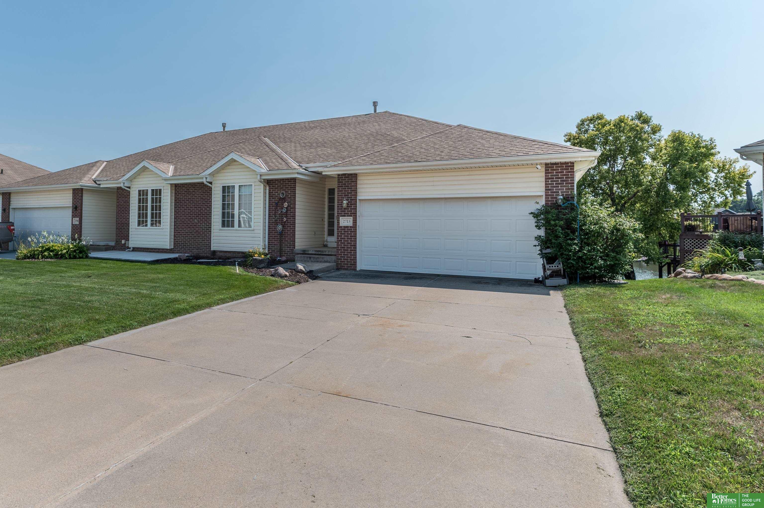 2713 Lakeview Circle