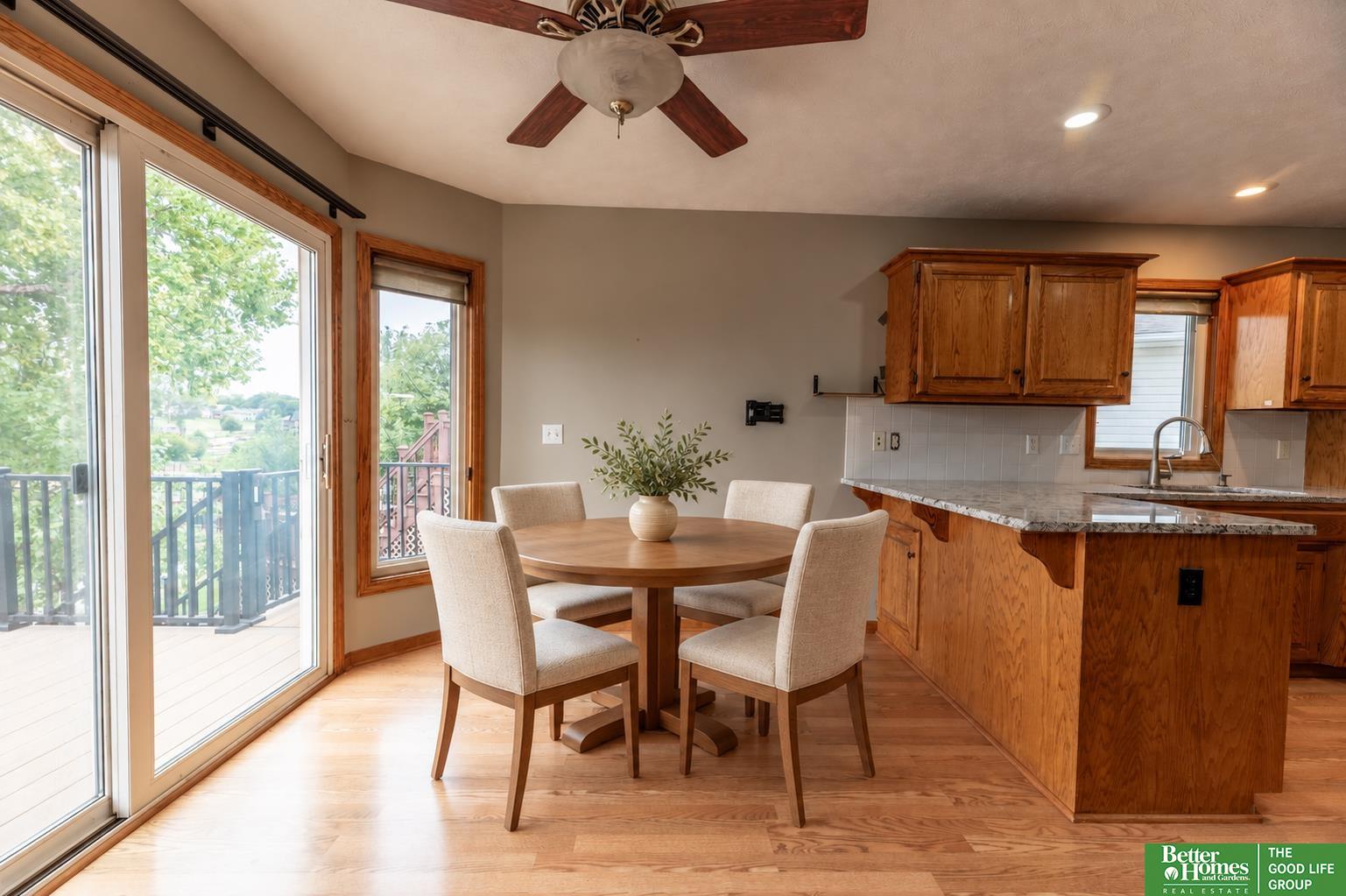 2713 Lakeview Circle