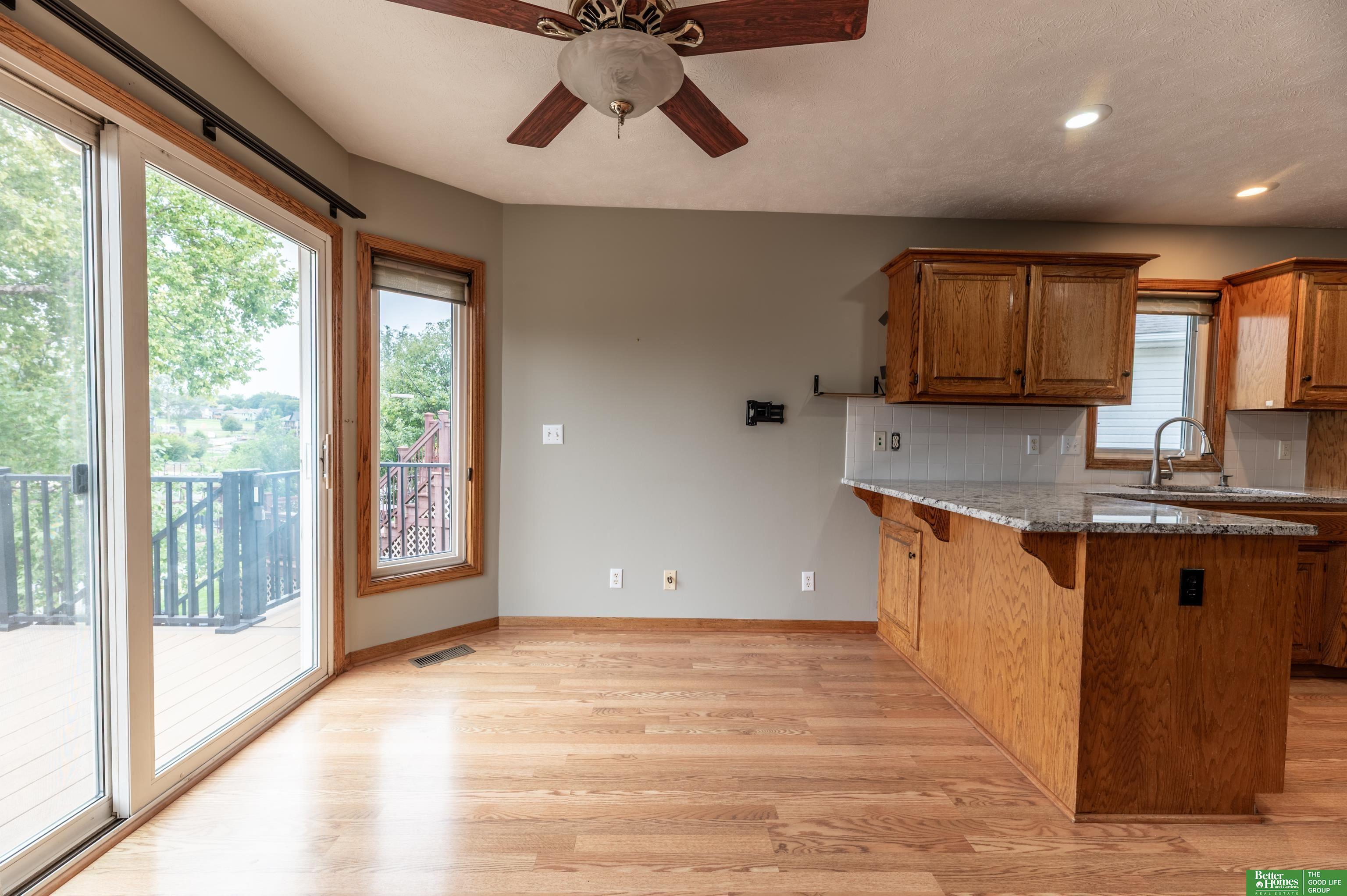 2713 Lakeview Circle