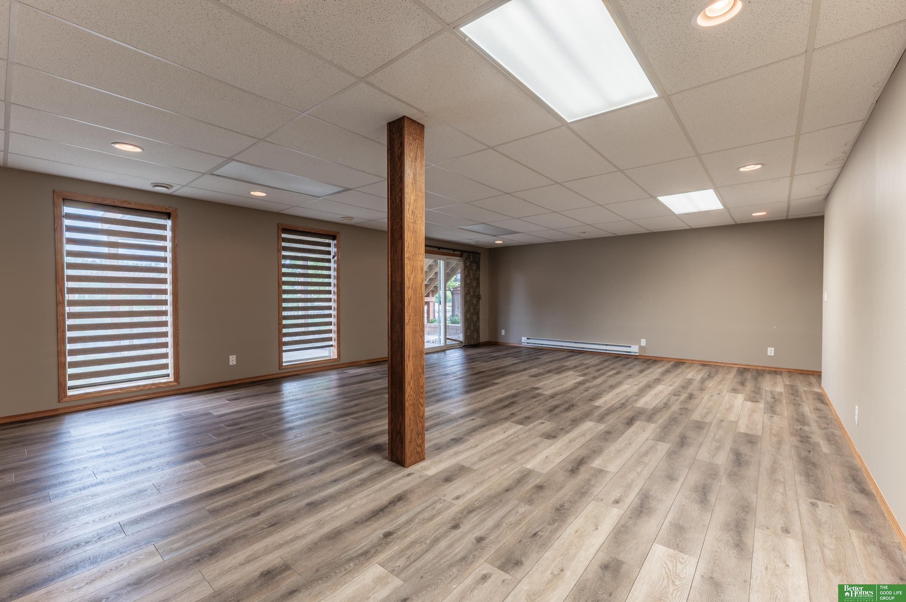 2713 Lakeview Circle
