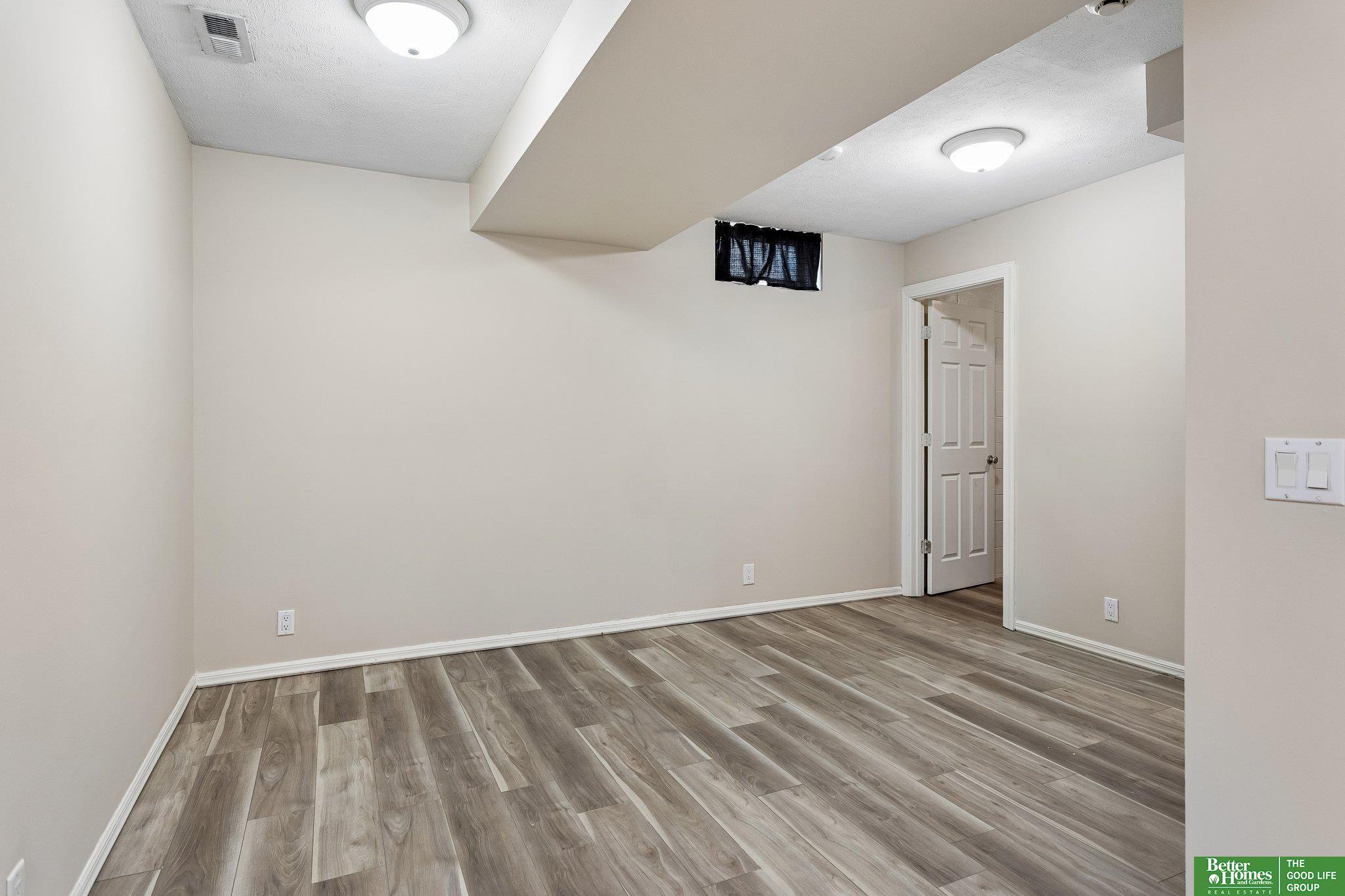 1821 S 171 Court