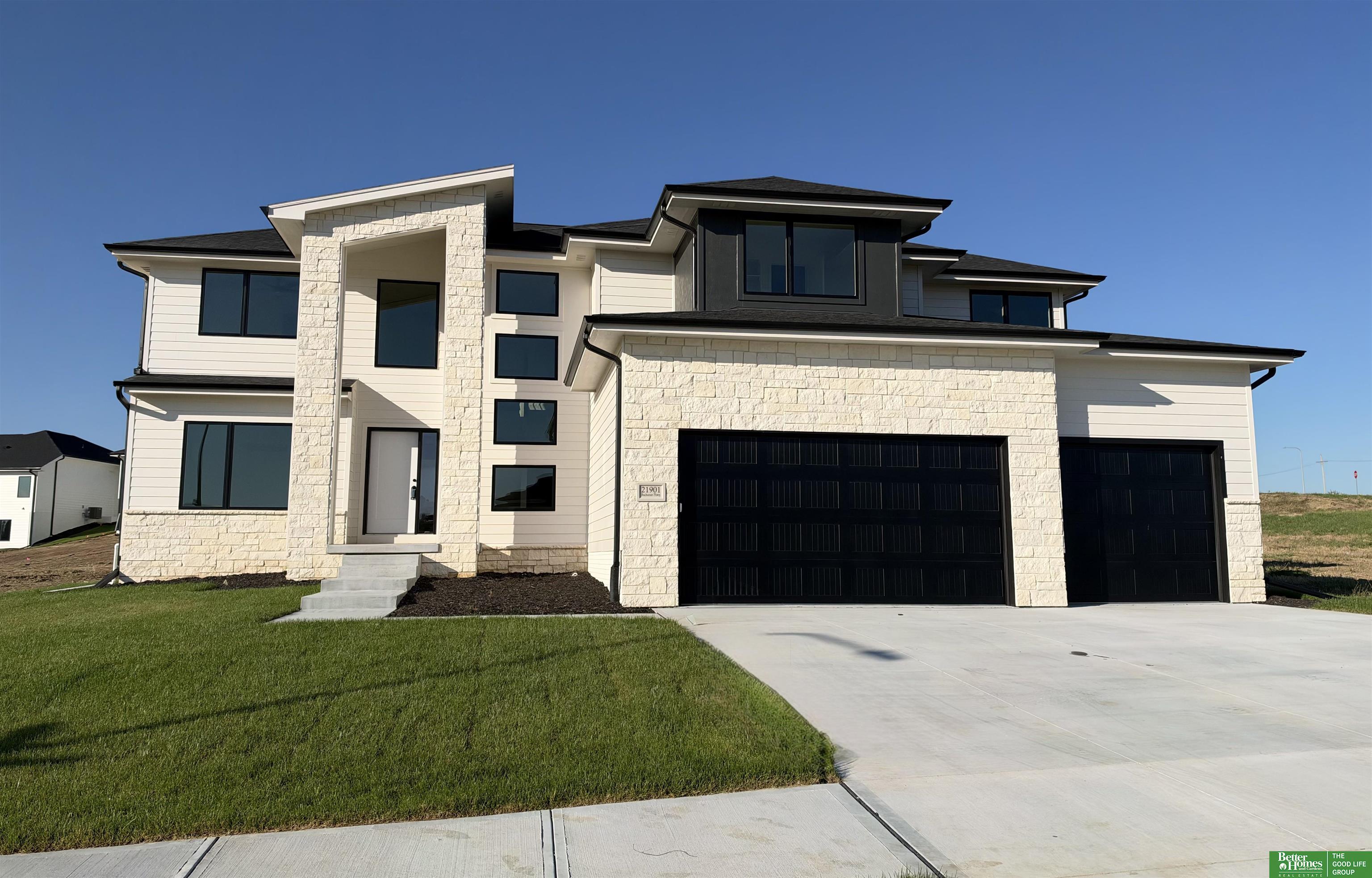 21901 Buchanan Parkway