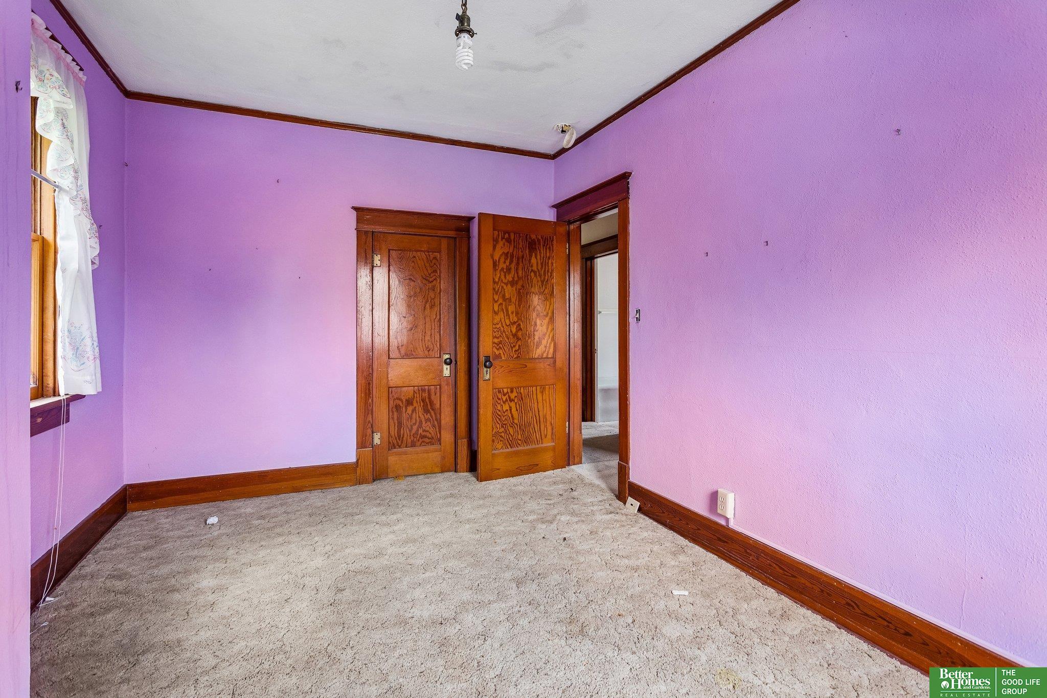 109 S Davis Avenue