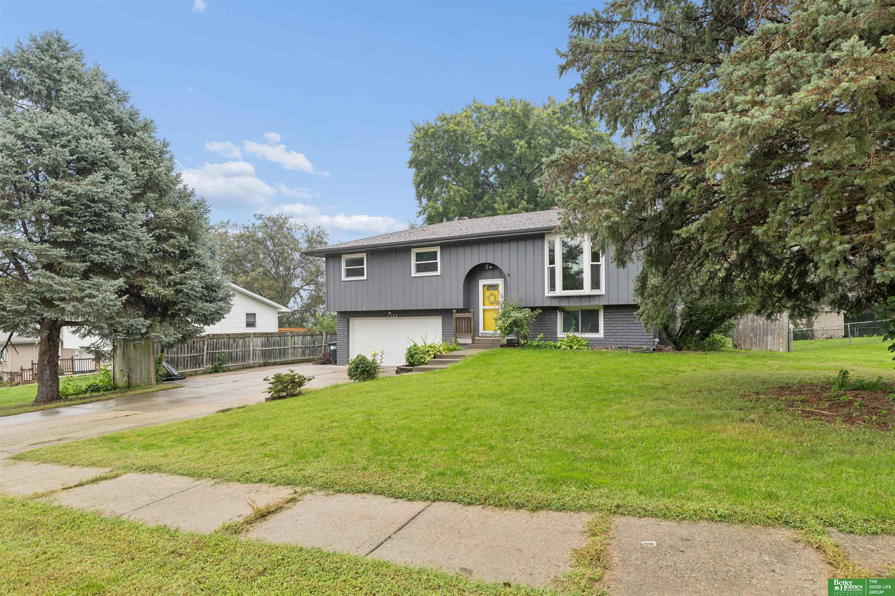 1329 S 162nd Avenue