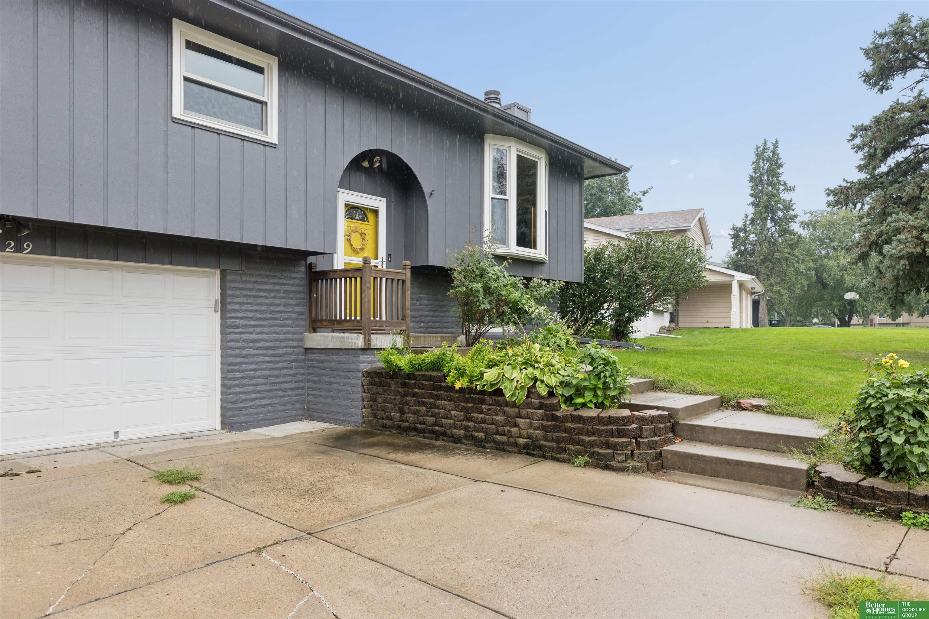 1329 S 162nd Avenue