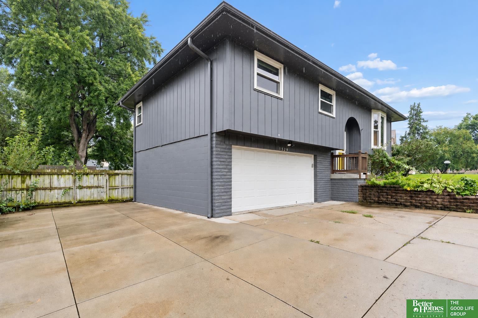 1329 S 162nd Avenue