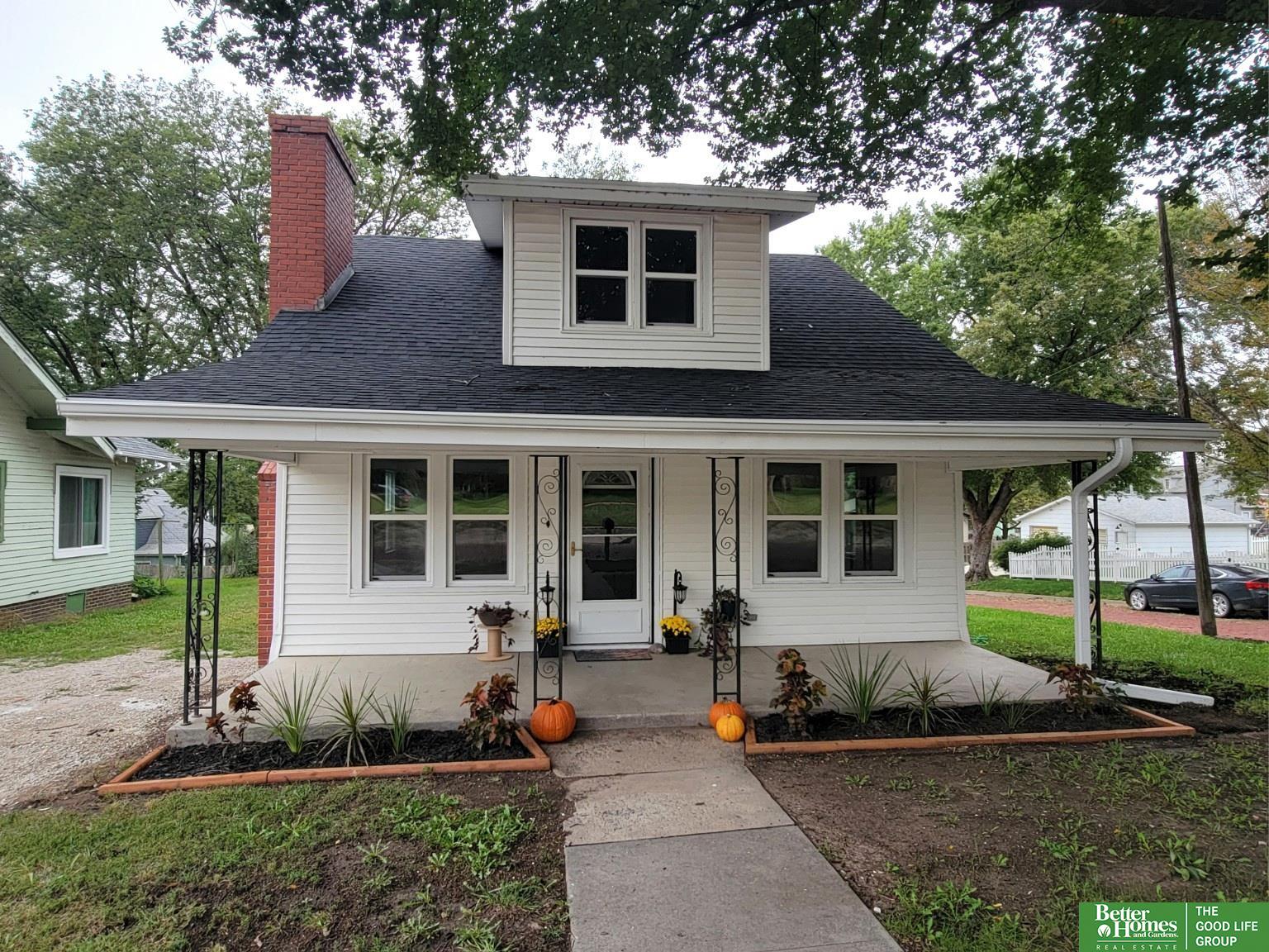 1121 N East Avenue