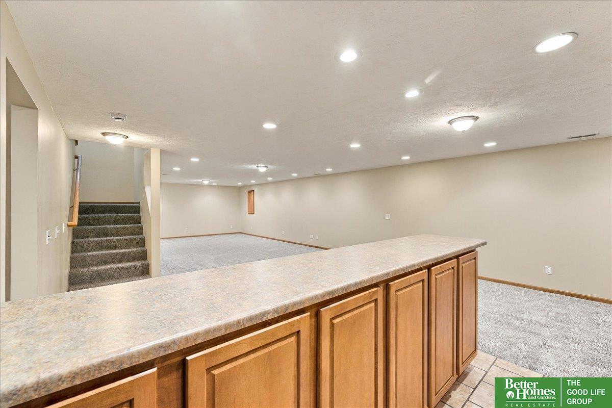 2404 S Mineral Drive
