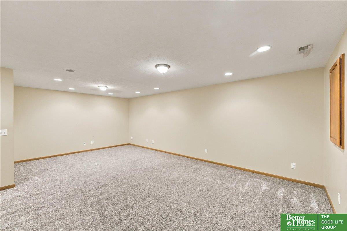 2404 S Mineral Drive