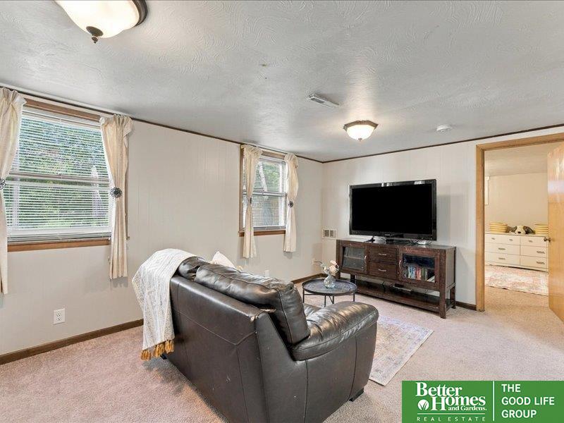 332 S 50th Street