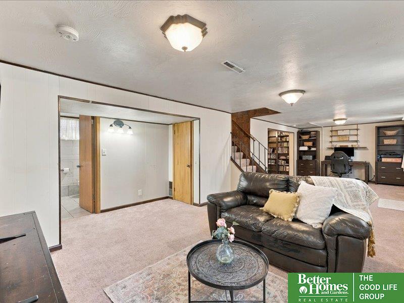 332 S 50th Street