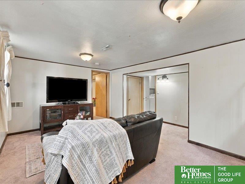 332 S 50th Street