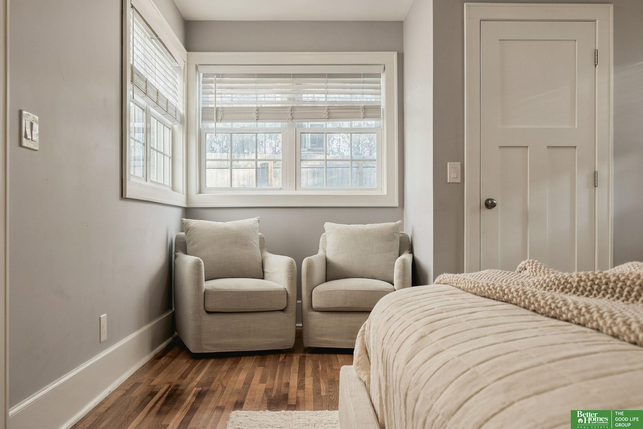 4432 Pine Street